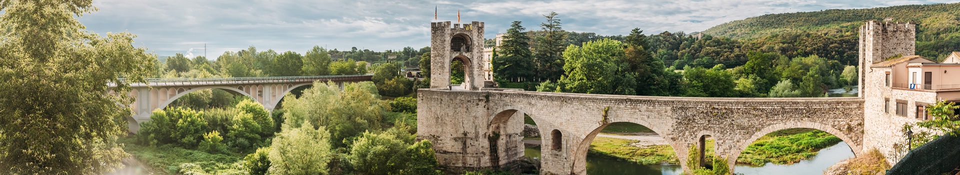 Viajes a **Besalu**
