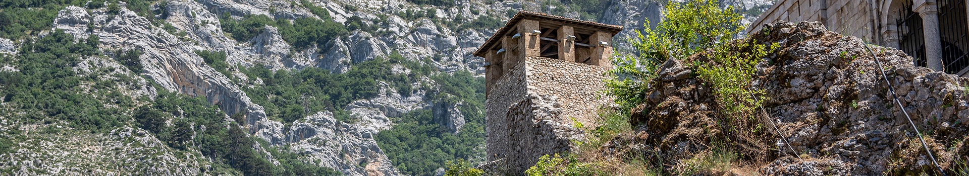 Tours Krujë