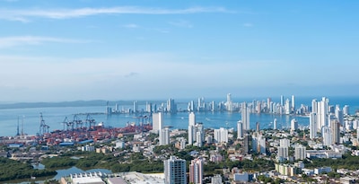 Bogotá, Cali y Medellín Bogotá, Cali y Medellín