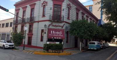 Hotel Don Quijote Plaza