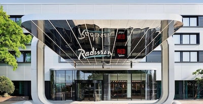 Radisson Red Hotel London Heathrow