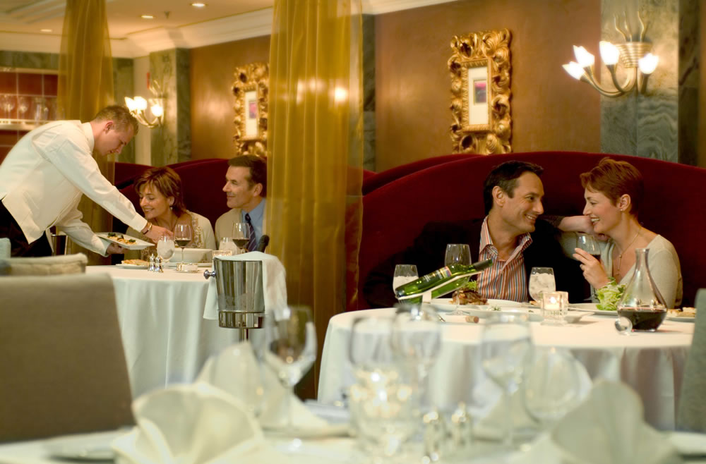QM Todd English