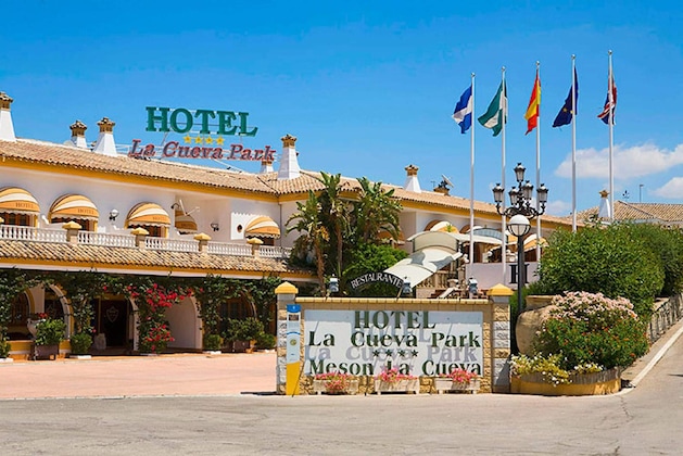 Gallery - La Cueva Park