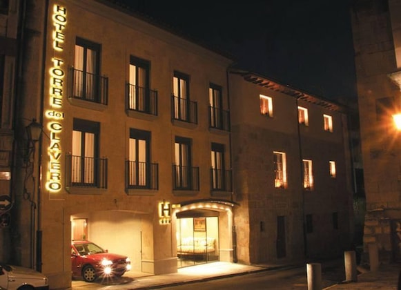 Gallery - Torre Del Clavero