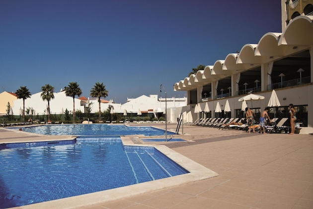 Gallery - Ozadi Altura Beach