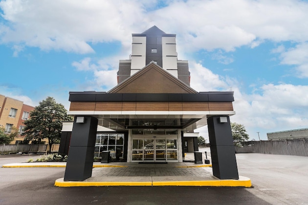 Gallery - Holiday Inn Express Toronto - North York By Ihg