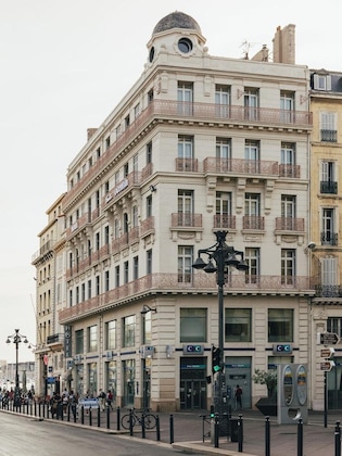 Gallery - Escale Oceania Marseille Vieux Port