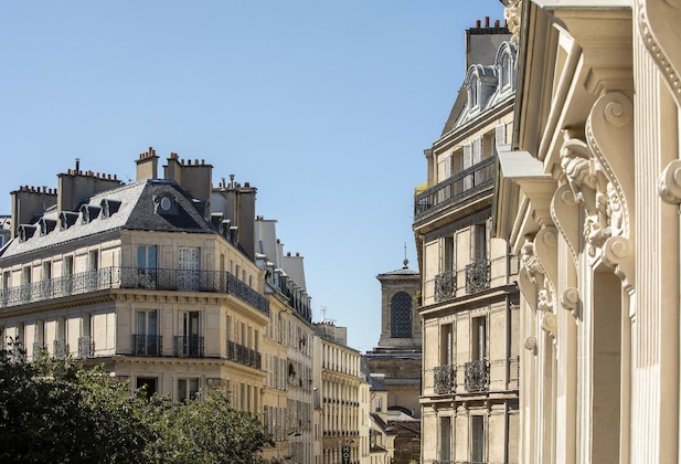 Gallery - Hôtel Beige