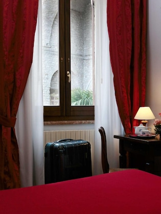 Gallery - Windsor Savoia