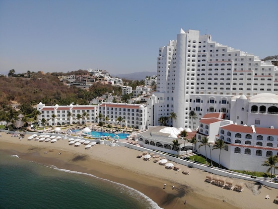 Gallery - Tesoro Manzanillo  - All Inclusive