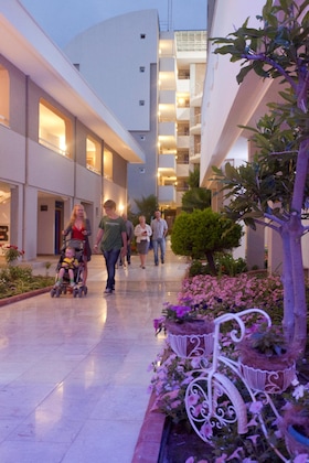 Gallery - Club Mermaid Village