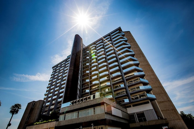 Gallery - Manhattan Plaza