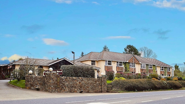 Gallery - The Cedar Lodge Hotel And Restaurant