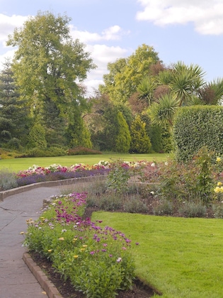 Gallery - Dunraven Arms Hotel