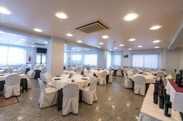 Gallery - New Petit Hotel