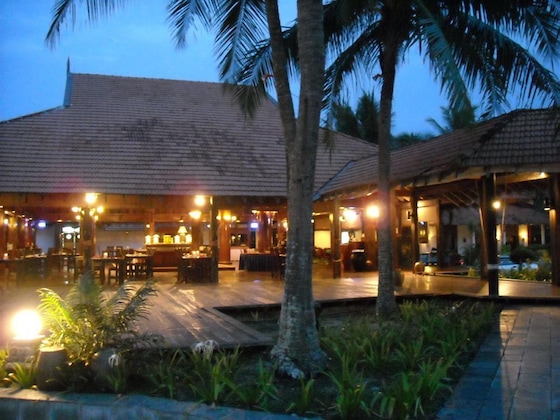 Gallery - Sutra Beach Resort