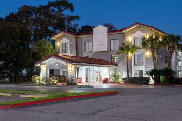 Gallery - La Quinta Inn By Wyndham Pensacola