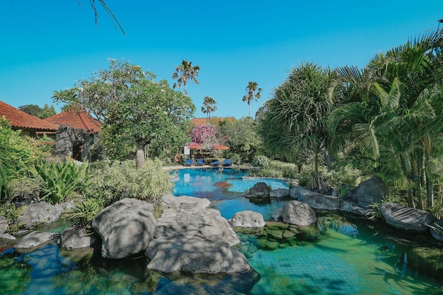 Gallery - Parigata Villas Resort