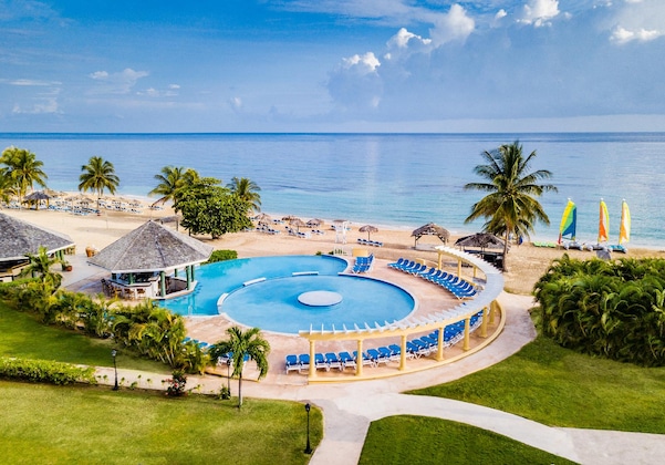 Gallery - Jewel Runaway Bay Resort & Waterpark