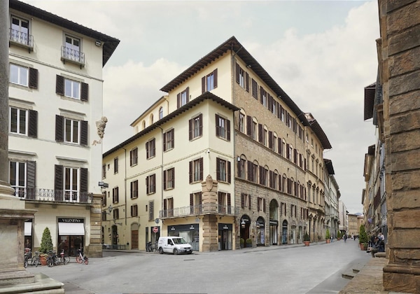 Gallery - Il Tornabuoni The Unbound Collection By Hyatt