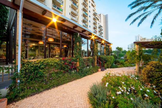 Gallery - Club Amarilis