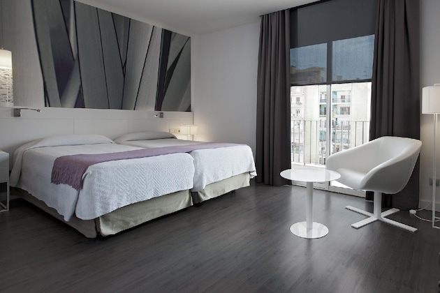 Gallery - Nh Barcelona Stadium