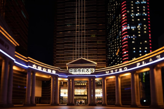 Gallery - China Mayors Plaza