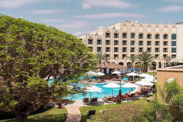 Gallery - Al Ain Rotana