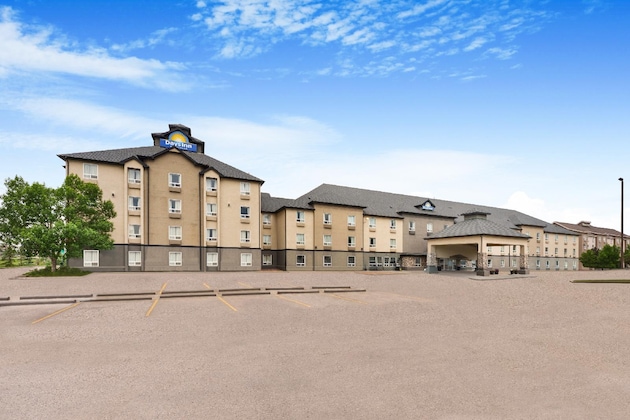 Gallery - Days Inn By Wyndham Regina