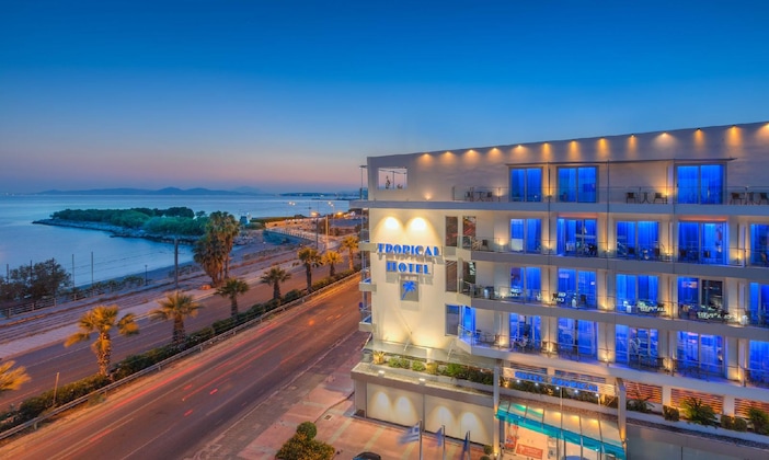 Gallery - Tropical Hotel