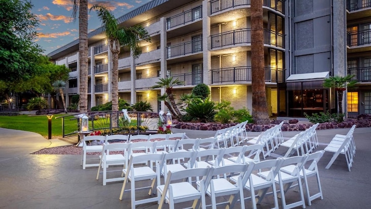 Gallery - Holiday Inn & Suites Phoenix Airport North By Ihg