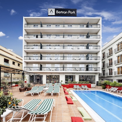 Gallery - Aqua Hotel Bertran Park