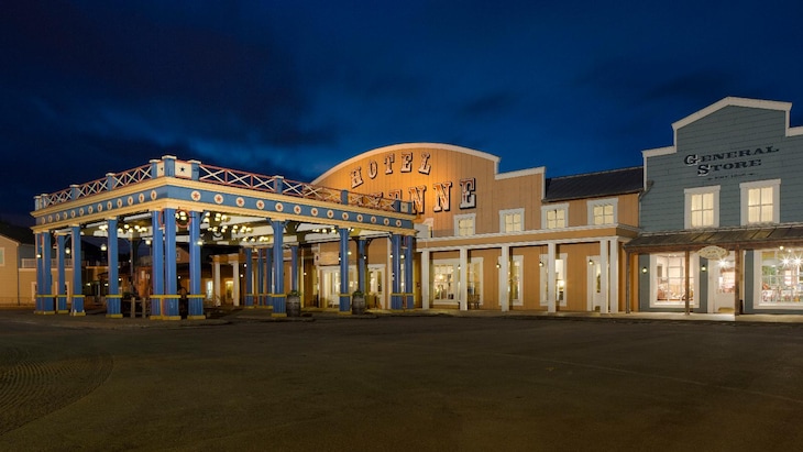 Gallery - Disney Hotel Cheyenne