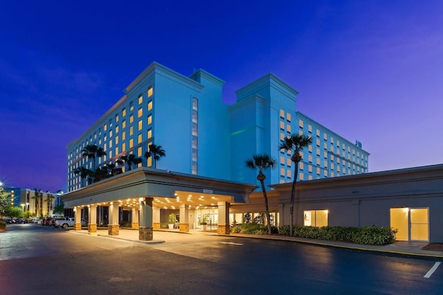 Gallery - Holiday Inn & Suites Across From Universal Orlando, An Ihg Hotel