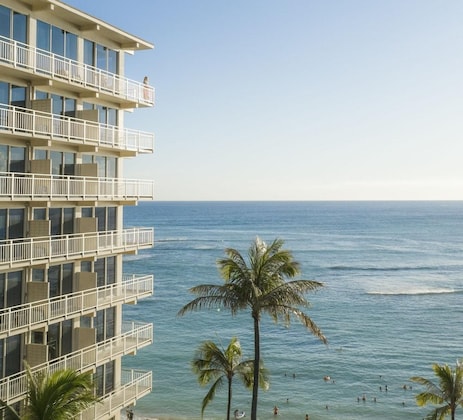 Gallery - Kaimana Beach Hotel