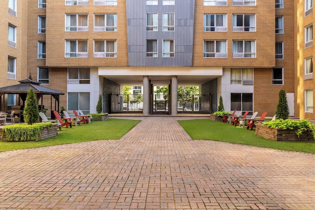 Gallery - Hotel Saint-Laurent Montreal