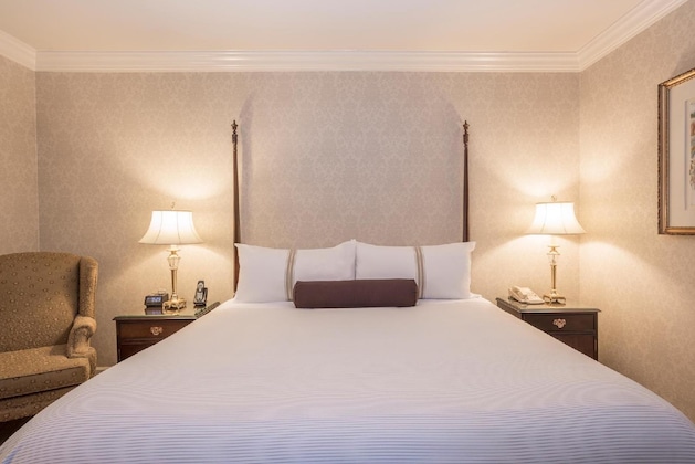Gallery - The Sutton Place Hotel Vancouver