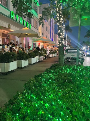 Gallery - Avalon Hotel