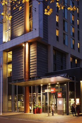Gallery - Ibis London Excel Docklands