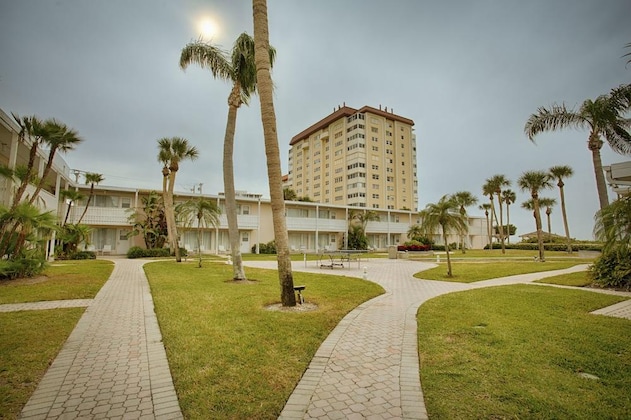 Gallery - Sandcastle Resort At Lido Beach