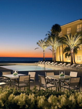 Gallery - Edgewater Beach Hotel