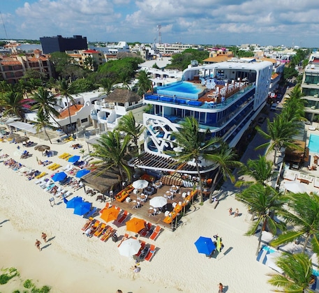 Gallery - The Carmen Hotel - Ocean Front