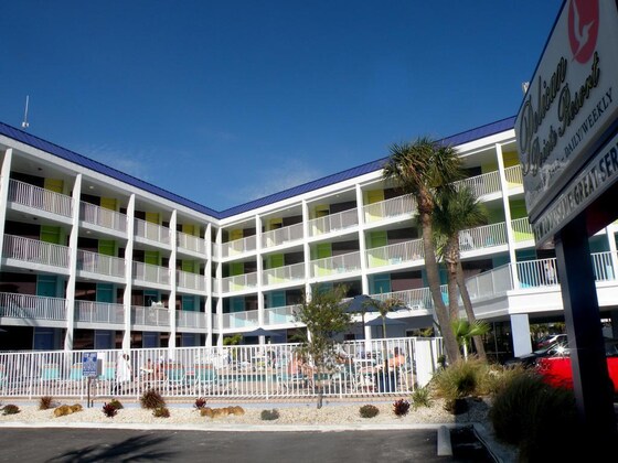 Gallery - Pelican Pointe Hotel By Sunsational Beach Rentals