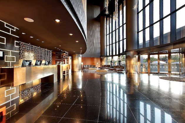 Gallery - Eurostars Madrid Tower