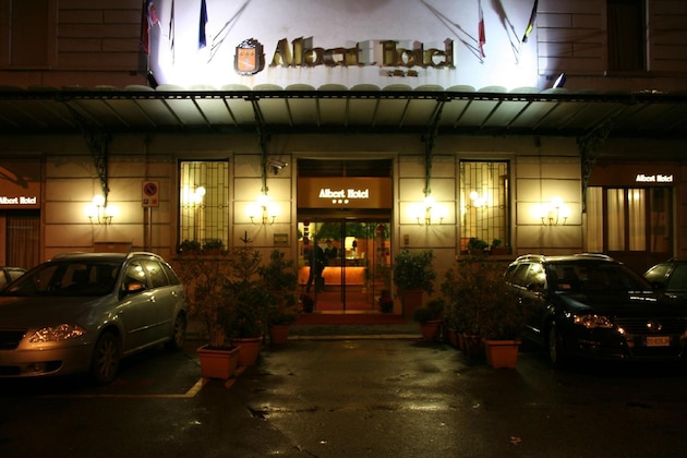 Gallery - Albert Hotel