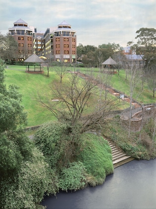 Gallery - Amora Herencia Riverwalk Melbourne
