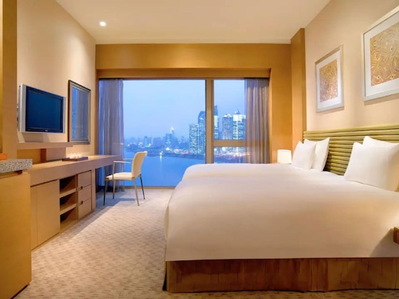 Gallery - Hyatt On The Bund