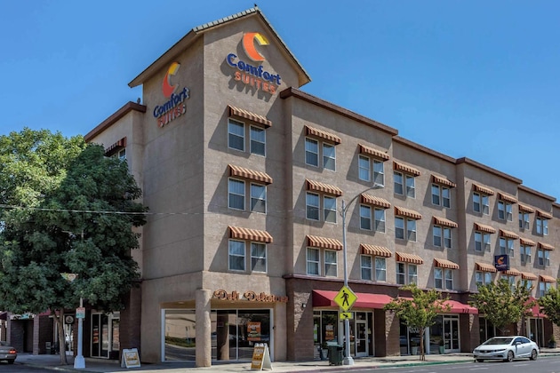 Gallery - Comfort Suites Visalia Convention Center