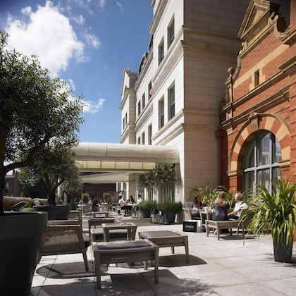 Gallery - Dylan Hotel