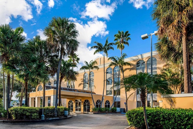 Gallery - La Quinta Inn & Suites By Wyndham Fort Lauderdale Tamarac